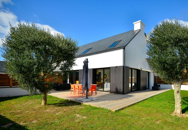 House in Saint-Pierre-Quiberon -   Villa YIN House in Saint-Pierre-Quiberon -   Villa YIN